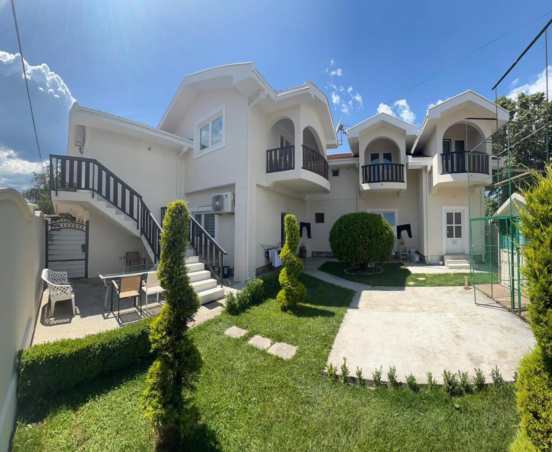 Js Apartmani Никшич Экстерьер фото