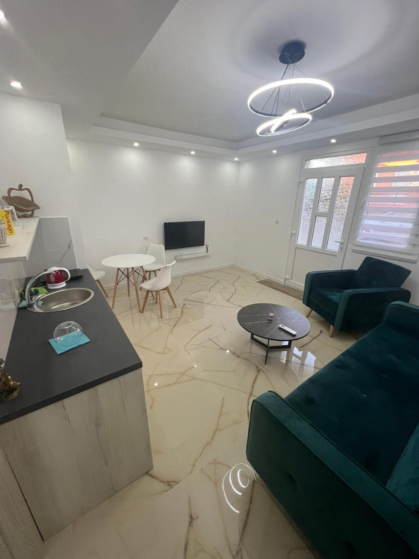 Js Apartmani Никшич Экстерьер фото